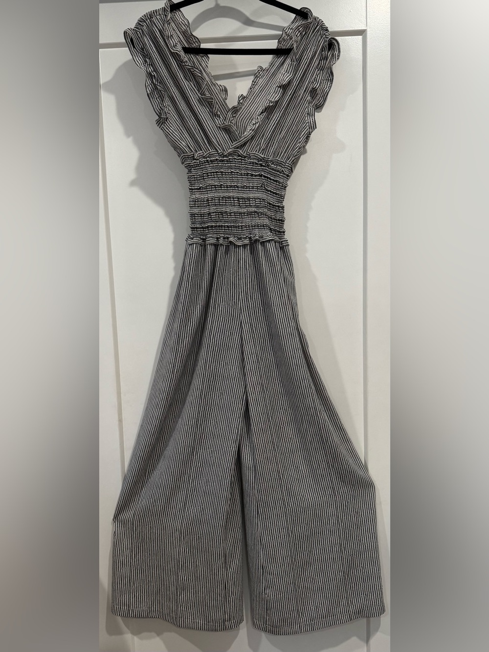 NWT Max Studio XS Smocked Wide Leg Ruffle Jumpsuit Black White